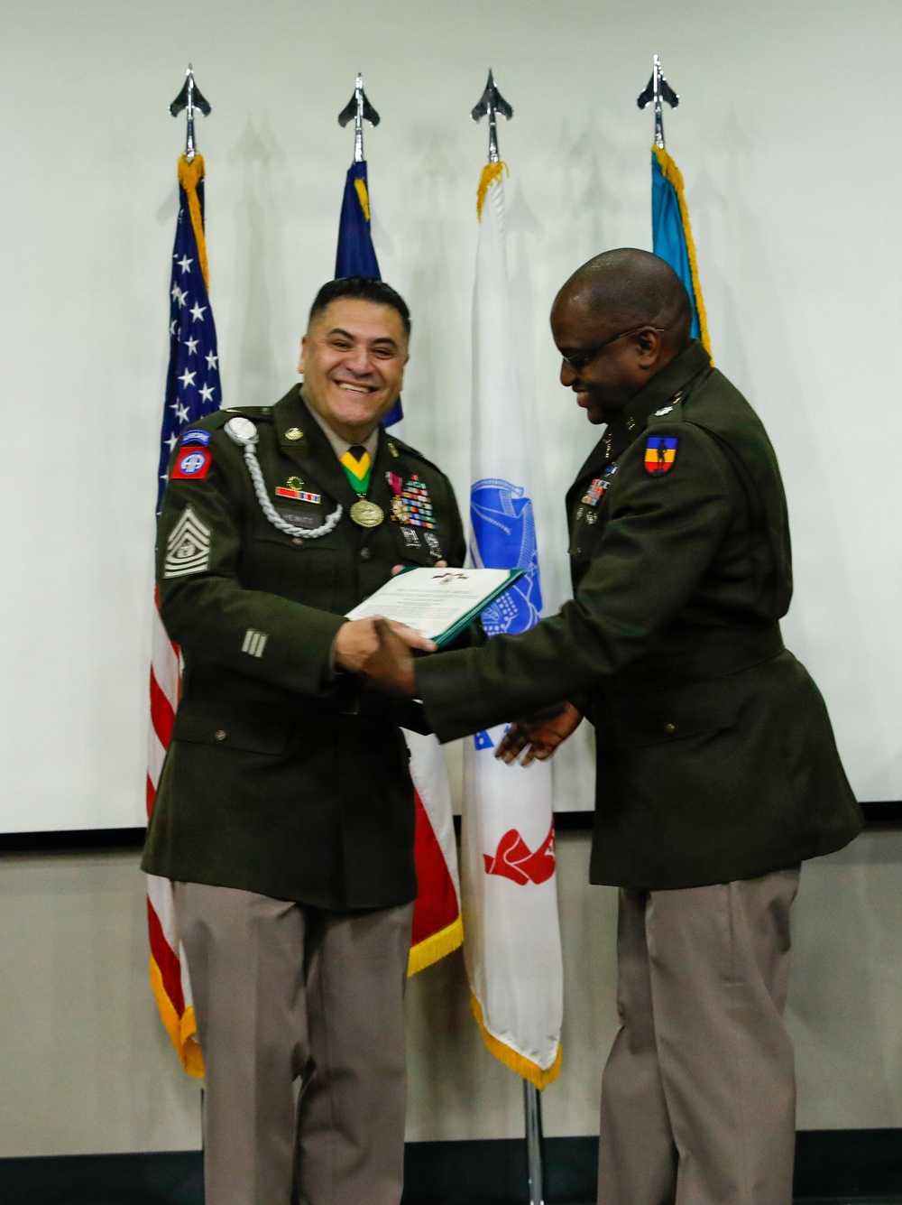 CSM Hewitt Receives Lone Star Distinguished Service Medal