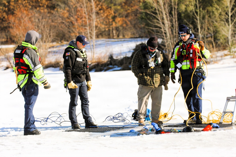 Fort McCoy’s DES Fire Department dive team brings added capability for technical rescue, more