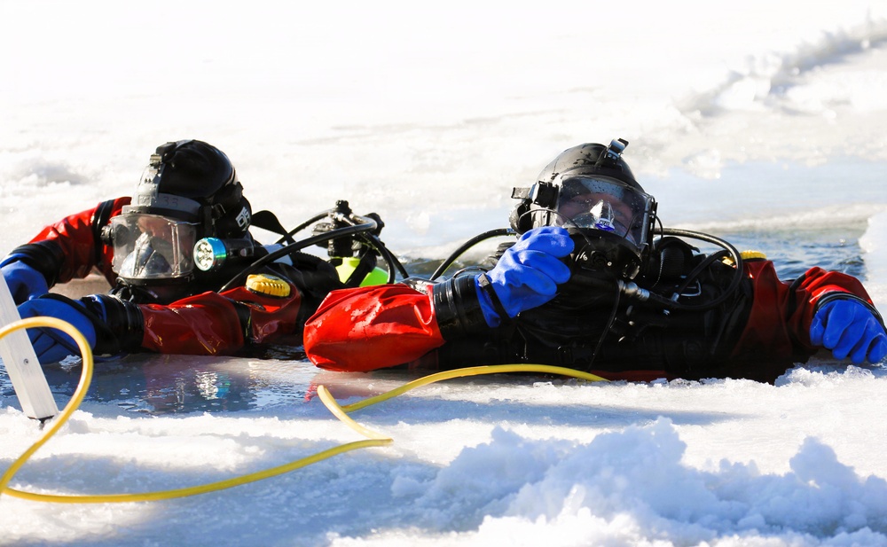 Fort McCoy’s DES Fire Department dive team brings added capability for technical rescue, more