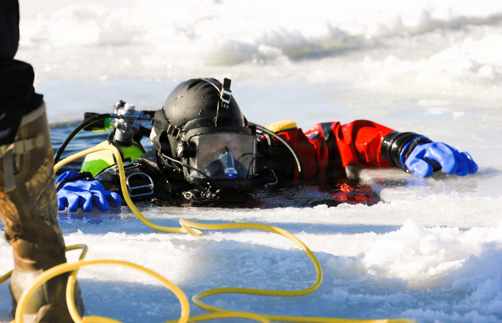 Fort McCoy’s DES Fire Department dive team brings added capability for technical rescue, more