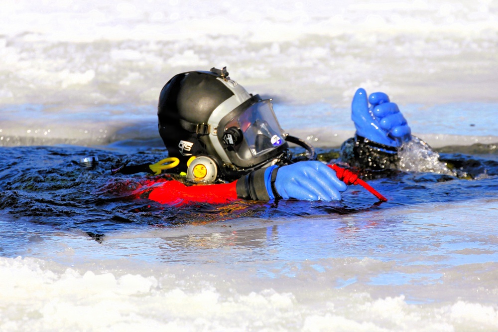 Fort McCoy’s DES Fire Department dive team brings added capability for technical rescue, more