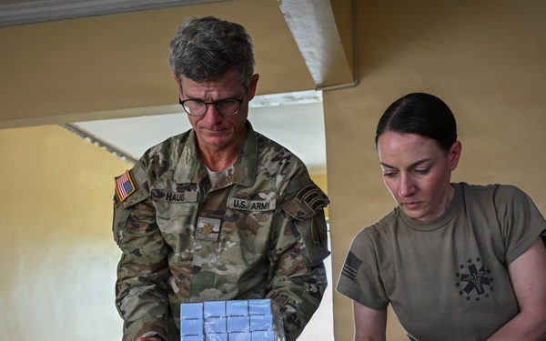 Healing Hands, Stronger Bonds: US, Kenyan teams provide care during exercise Justified Accord 2026