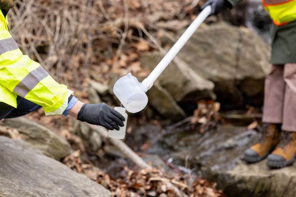 U.S. Army Corps of Engineers' Washington Aqueduct teams facilitate stormwater testing at Potomac Interceptor site