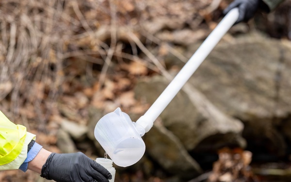 U.S. Army Corps of Engineers' Washington Aqueduct teams facilitate stormwater testing at Potomac Interceptor site