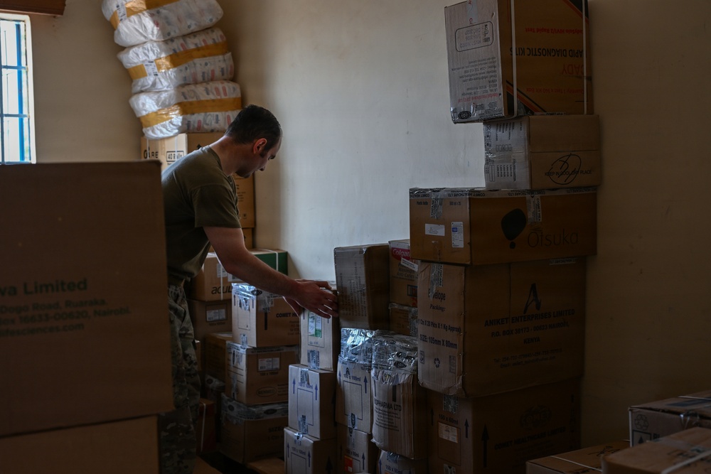 Healing Hands, Stronger Bonds: US, Kenyan teams provide care during exercise Justified Accord 2026