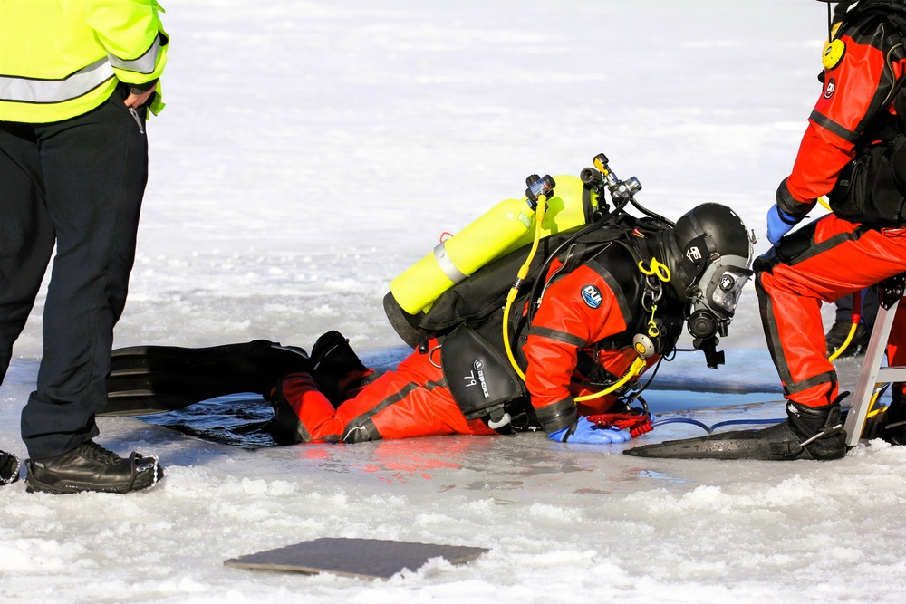 Fort McCoy’s DES Fire Department dive team brings added capability for technical rescue, more