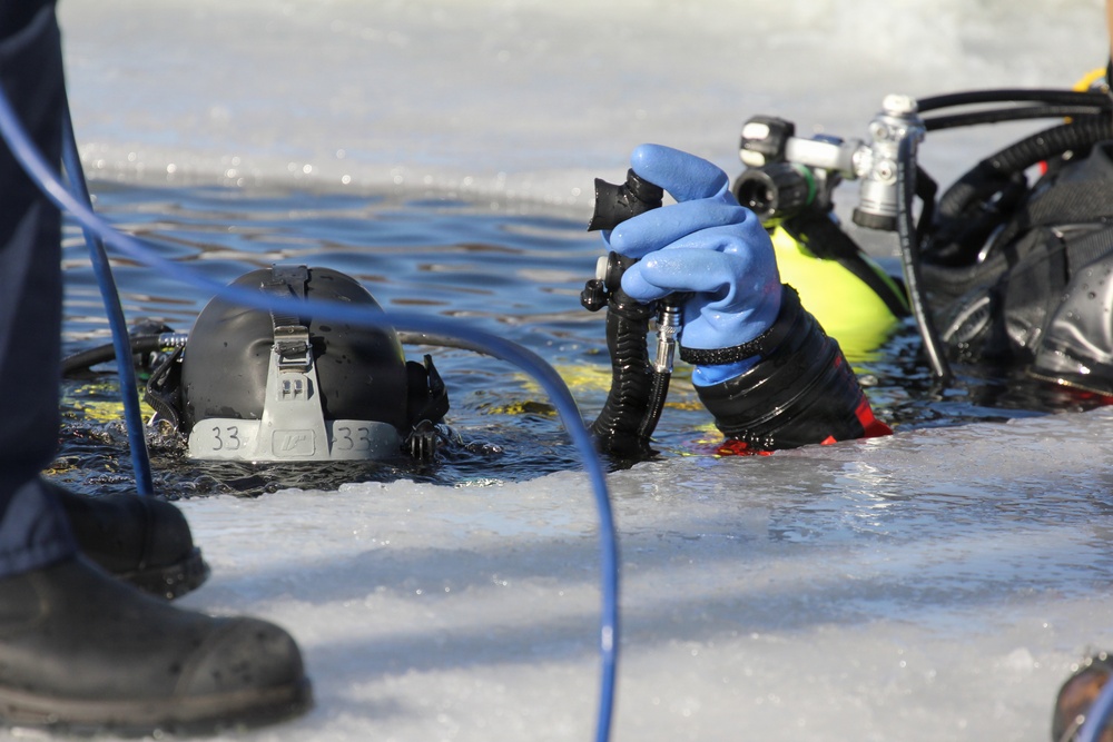 Fort McCoy’s DES Fire Department dive team brings added capability for technical rescue, more