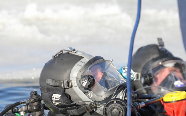 Fort McCoy’s DES Fire Department dive team brings added capability for technical rescue, more