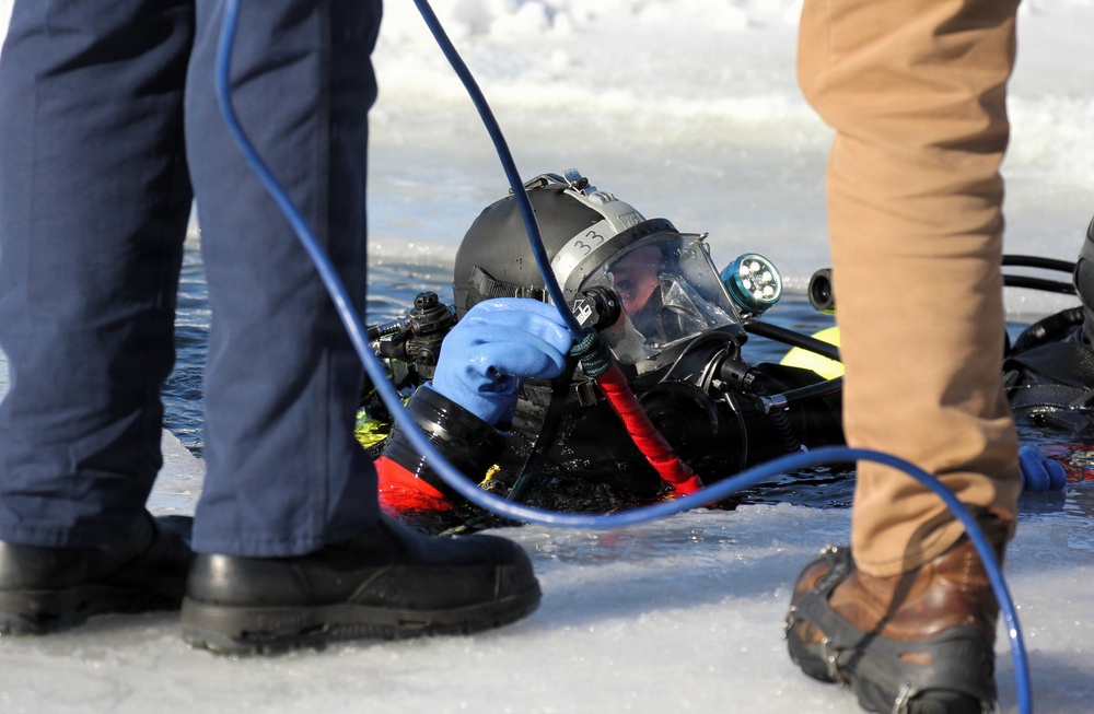 Fort McCoy’s DES Fire Department dive team brings added capability for technical rescue, more