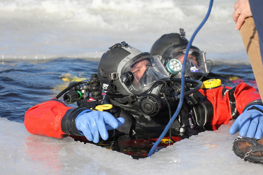 Fort McCoy’s DES Fire Department dive team brings added capability for technical rescue, more