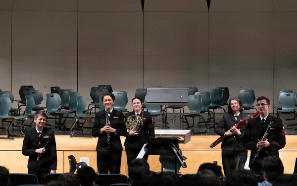 Navy Band Master Chief visits hometown high school