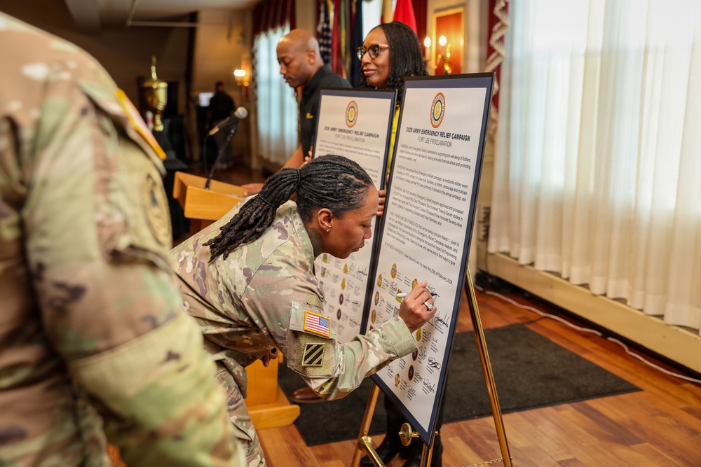 Fort Lee launches Army Emergency Relief campaign with leadership proclamation signing