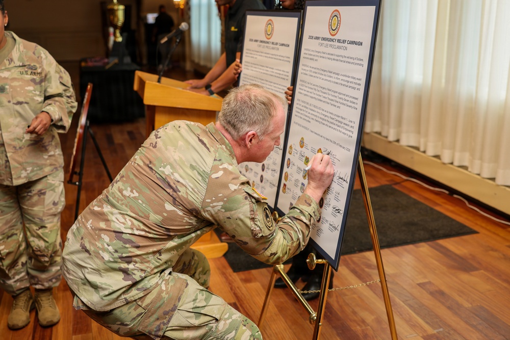 Fort Lee launches Army Emergency Relief campaign with leadership proclamation signing
