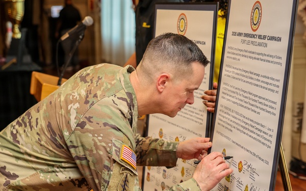 Fort Lee launches Army Emergency Relief campaign with leadership proclamation signing