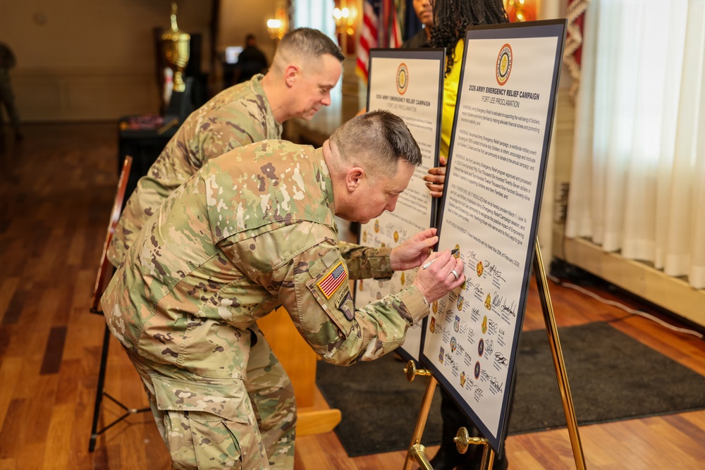 Fort Lee launches Army Emergency Relief campaign with leadership proclamation signing