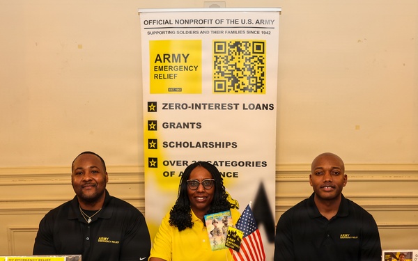 Fort Lee launches Army Emergency Relief campaign with leadership proclamation signing