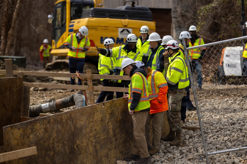 Environmental Protection Agency Administrator visits Potomac Interceptor response