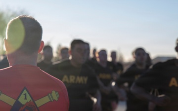 Soldiers from 1AD participate in division run