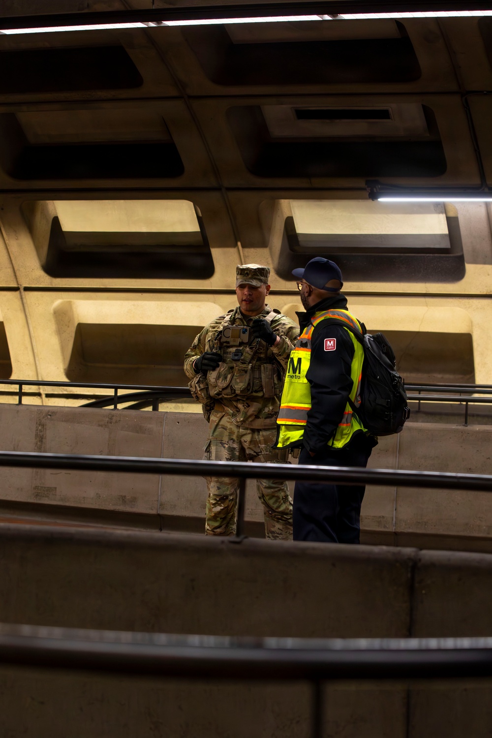 Florida National Guard Connects with D.C. Commuters at Farragut West