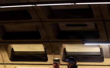 Florida National Guard Connects with D.C. Commuters at Farragut West