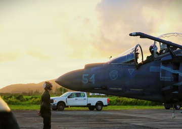 VMFA-225 and 22nd MEU conduct training together in Puerto Rico