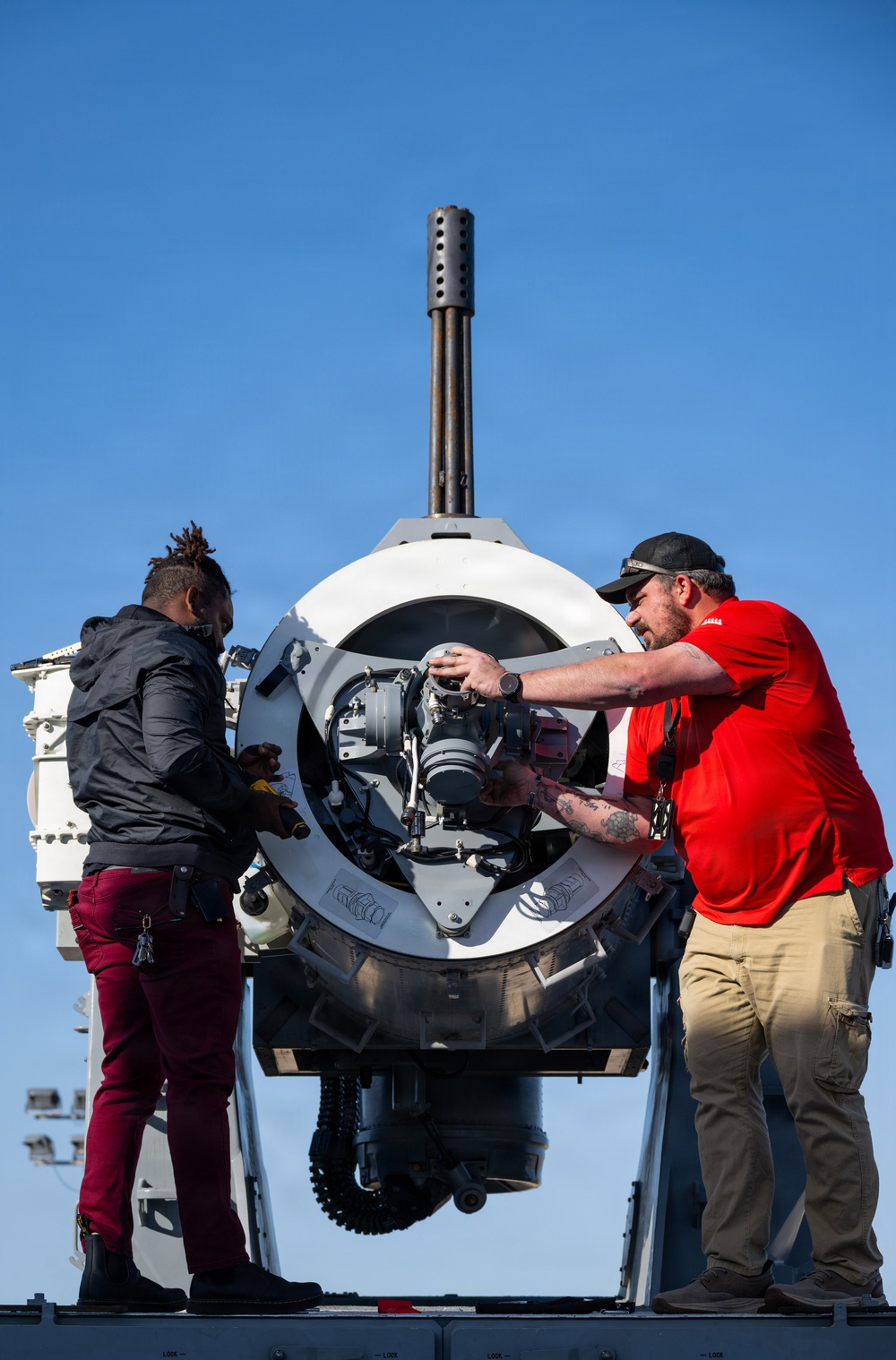 USS Chosin (CG 65) Sails Into NSWC PHD for Comprehensive Ship Groom