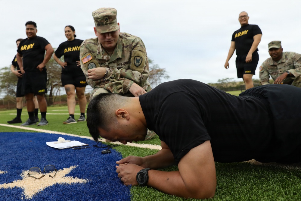 Soldiers tackle AFT during Best Squad competition