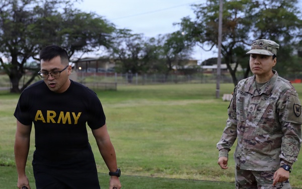 Soldiers tackle AFT during Best Squad competition