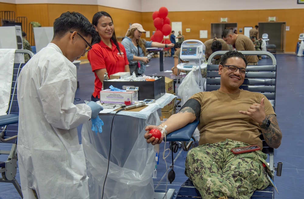 USNH Yokosuka Hosts Military Blood Drive