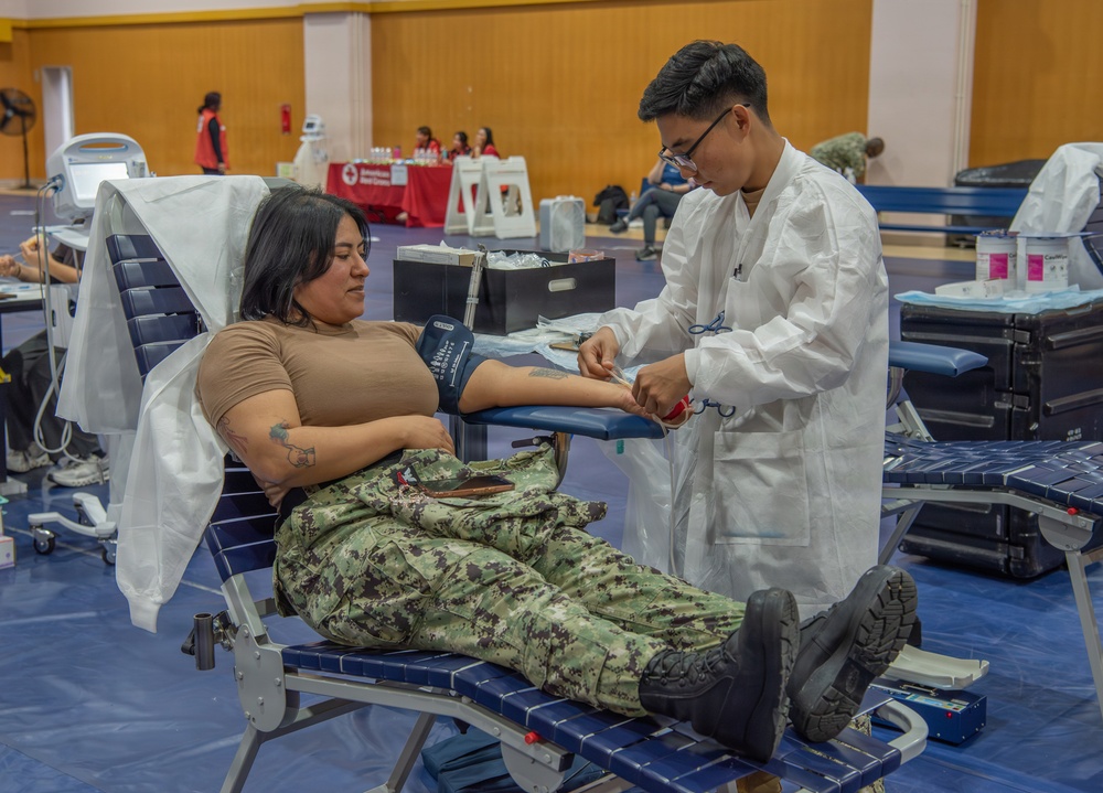 USNH Yokosuka Hosts Military Blood Drive