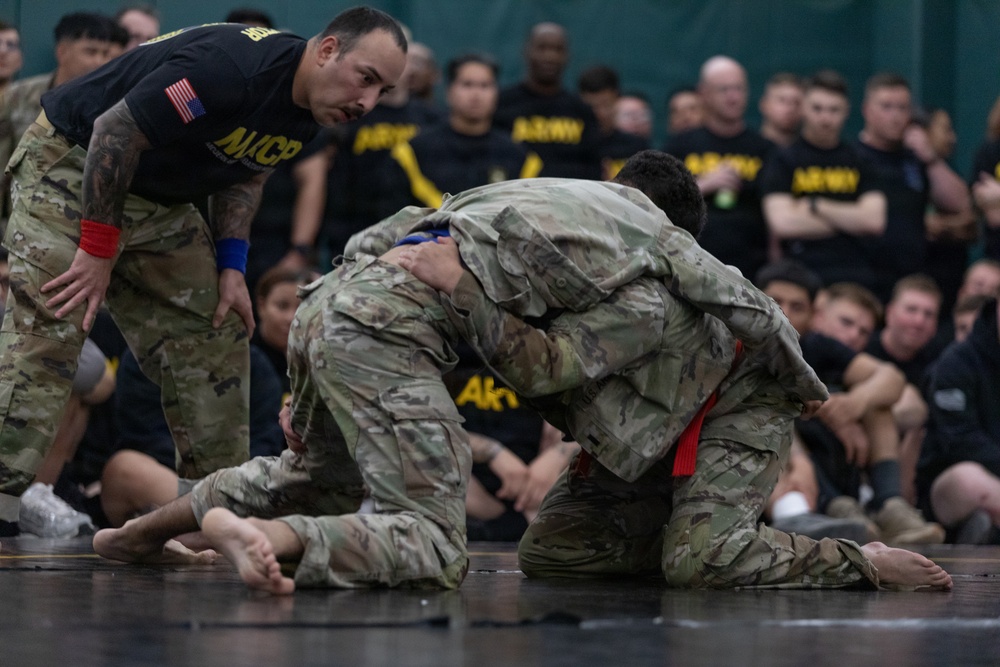Iron Soldiers fight to win in Combatives during Torch Week