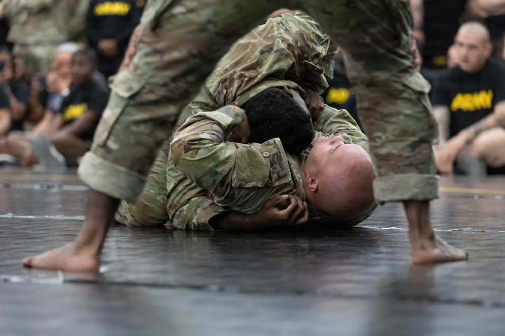 Iron Soldiers fight to win in Combatives during Torch Week
