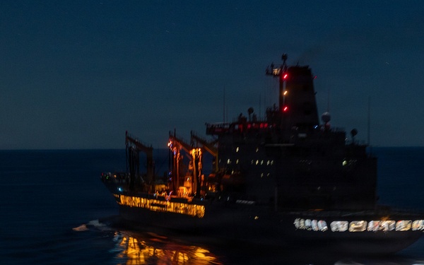 11th MEU Marines &amp; Sailors Conduct a Replenishment at Sea