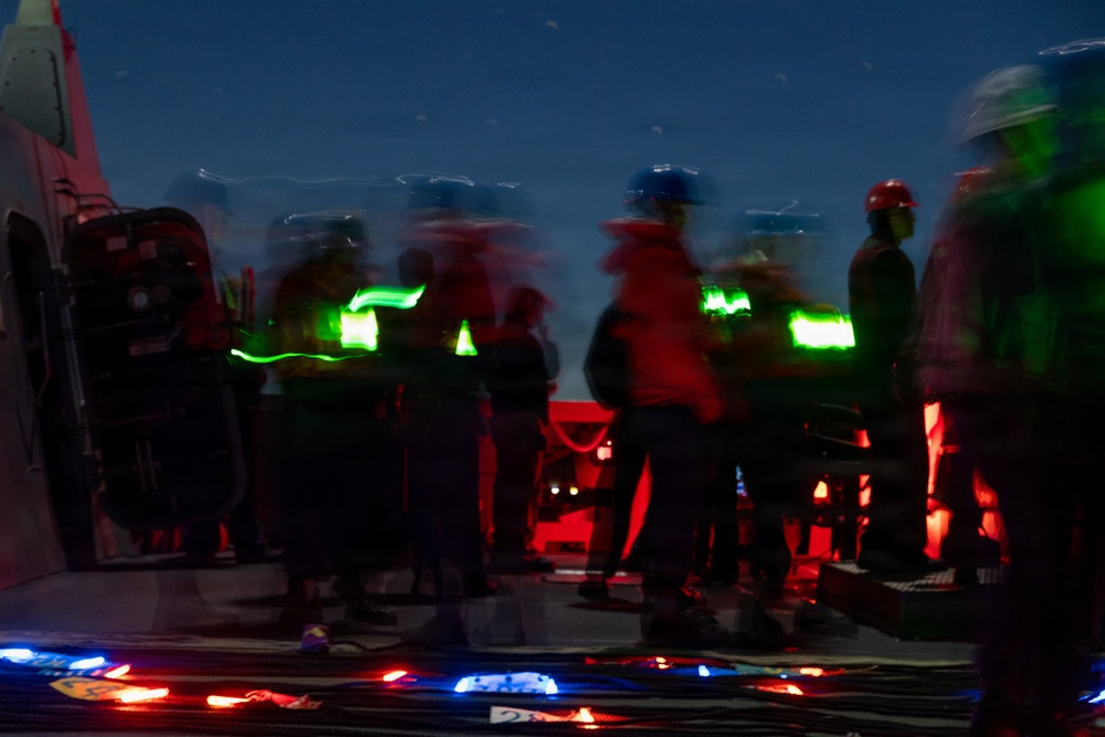 11th MEU Marines &amp; Sailors Conduct a Replenishment at Sea