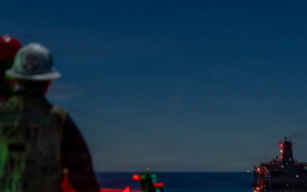 11th MEU Marines &amp; Sailors Conduct a Replenishment at Sea