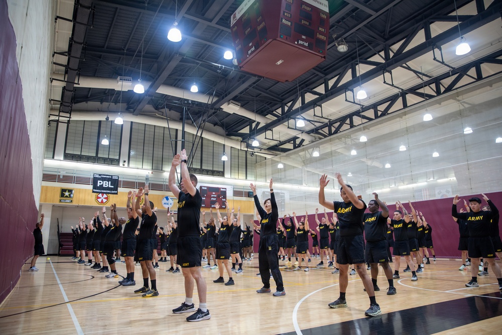 HHC Soldiers conduct CPT physical training at Camp Humphreys