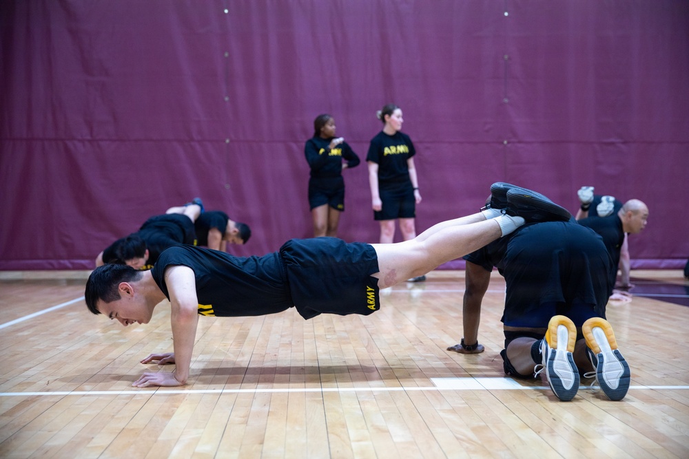 HHC Soldiers conduct CPT physical training at Camp Humphreys