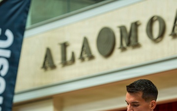 "Harbor" Brass Quintet Performs at Ala Moana Center Stage