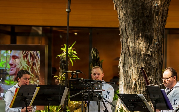 "Tradewinds" Woodwind Quintet Performs at International Marketplace
