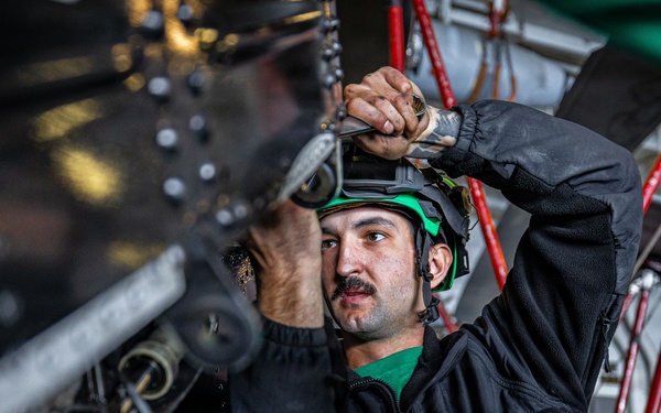 Daily Operations Aboard USS George H.W. Bush (CVN 77)