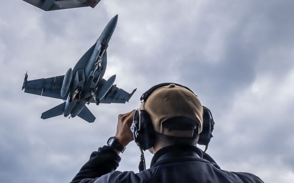 Daily Operations Aboard USS George H.W. Bush (CVN 77)