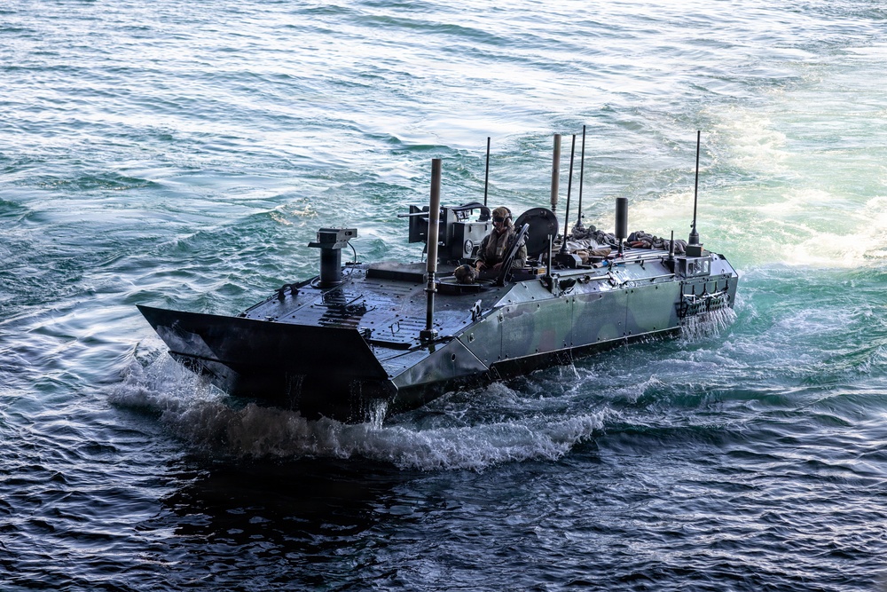 11th MEU Marines, Sailors Conduct Well-Deck Operations Aboard USS Comstock