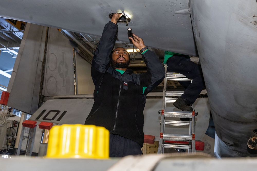 Daily Operations Aboard USS George H.W. Bush (CVN 77)