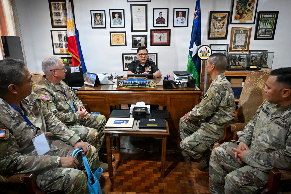 Hawaii National Guard Collaborates on Chaplain Subject Matter Expert Exchange with Armed Forces of the Philippines