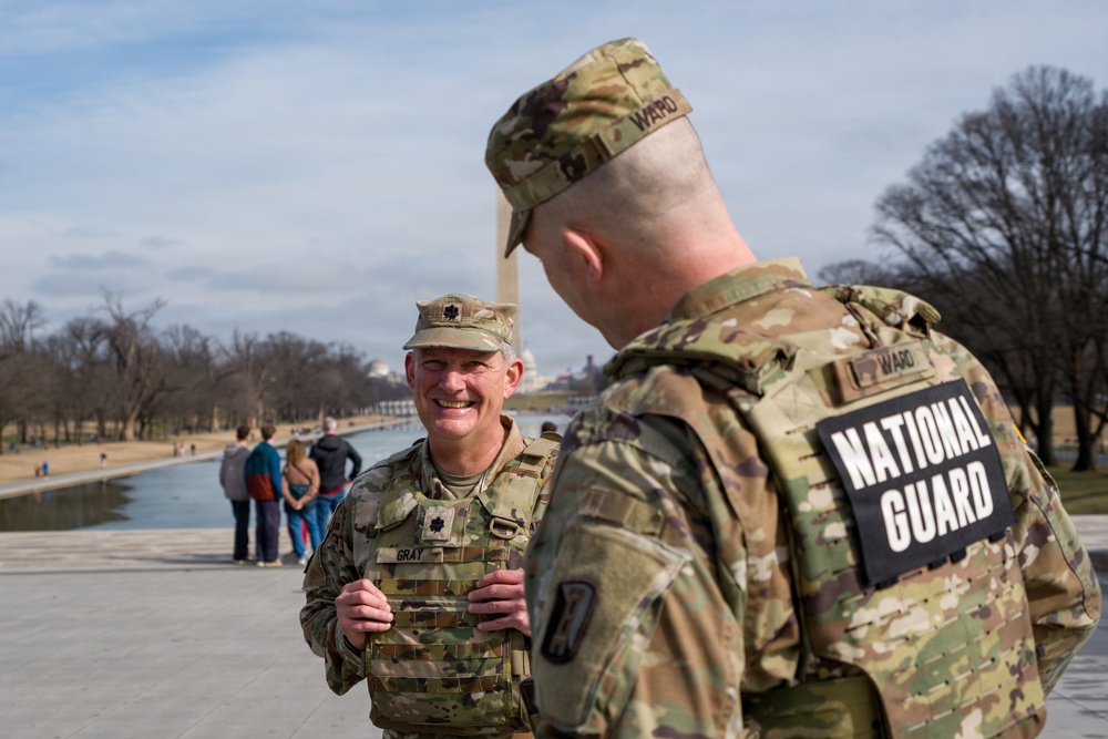 Mississippi National Guard Soldiers patrol at the Lincoln Memorial