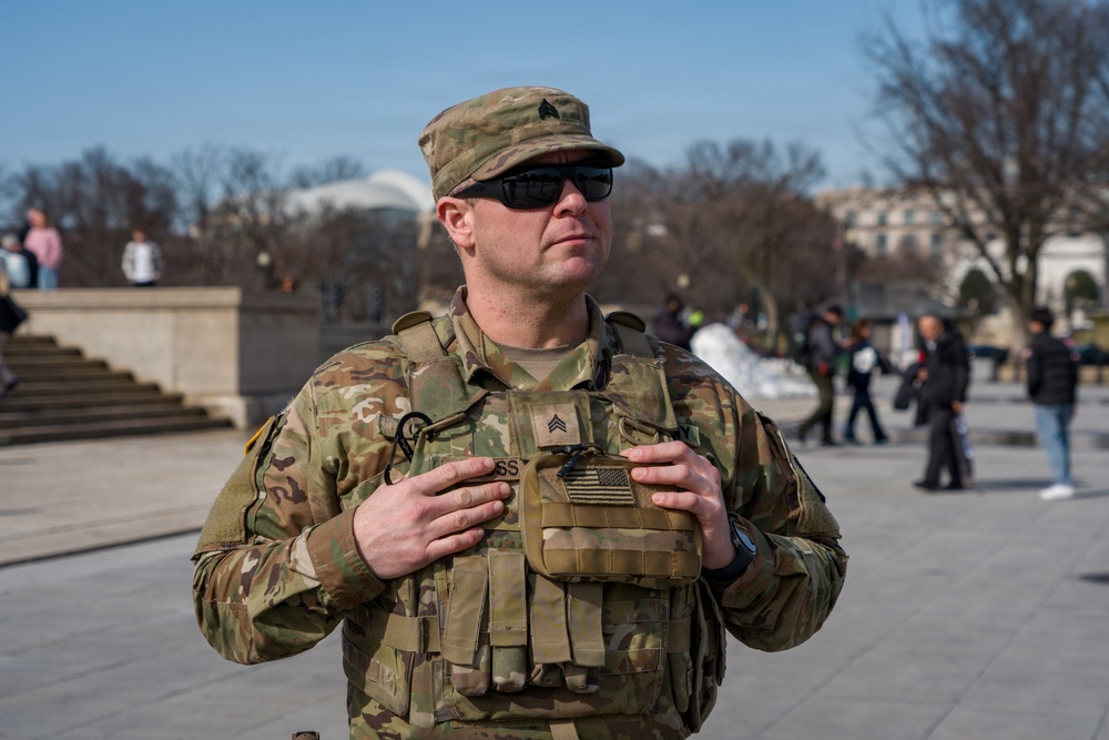A Mississippi National Guard Soldier patrols at the Lincoln Memorial