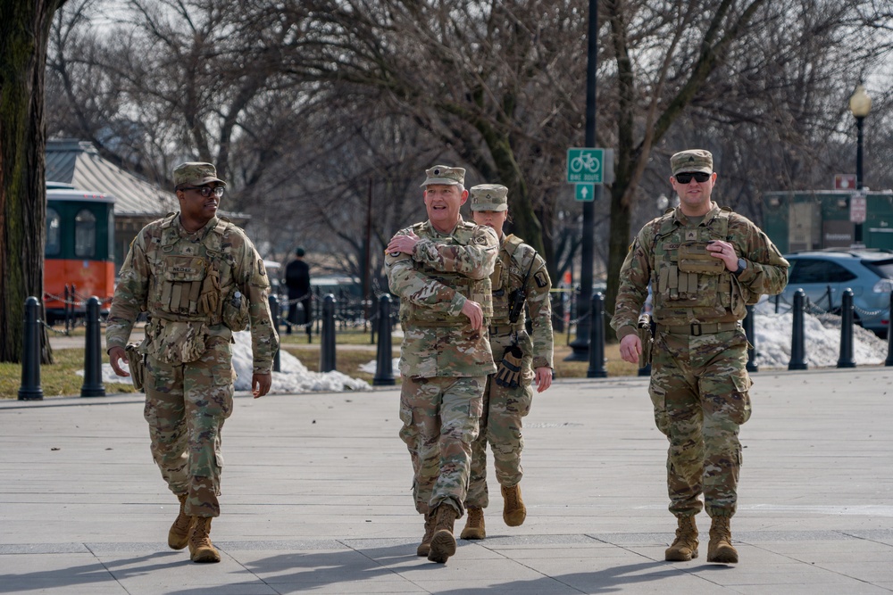 Mississippi National Guard Soldiers patrol at the Lincoln Memorial
