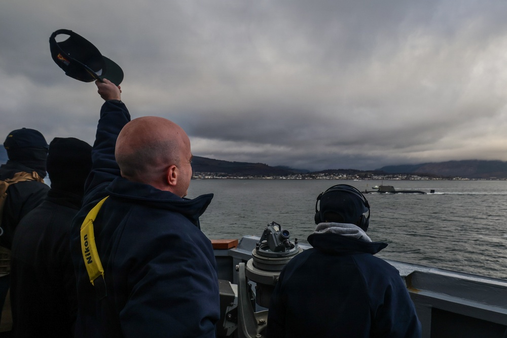 USS Paul Ignatius (DDG 117) transits through the waterways of His Majesty’s Naval Base Clyde, Scotland