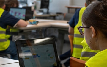 Spangdahlem airmen power up STEMposium with green energy focus