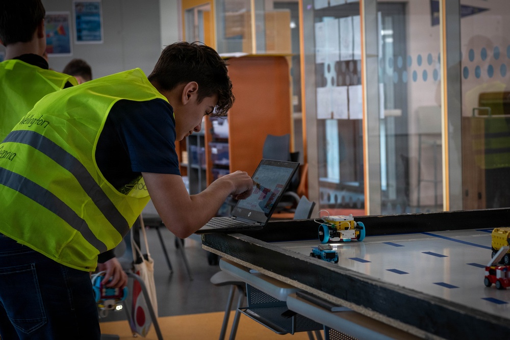 Spangdahlem airmen power up STEMposium with green energy focus